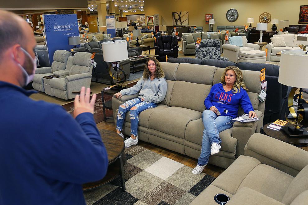 Kokomo retail stores hope to recoup losses | Business | pharostribune.com