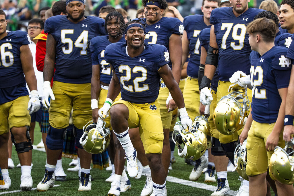 Cincinnati unveils uniforms for Notre Dame showdown in South Bend