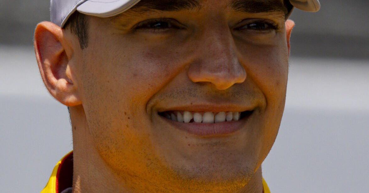 Palou dominates IndyCar race at Alabama