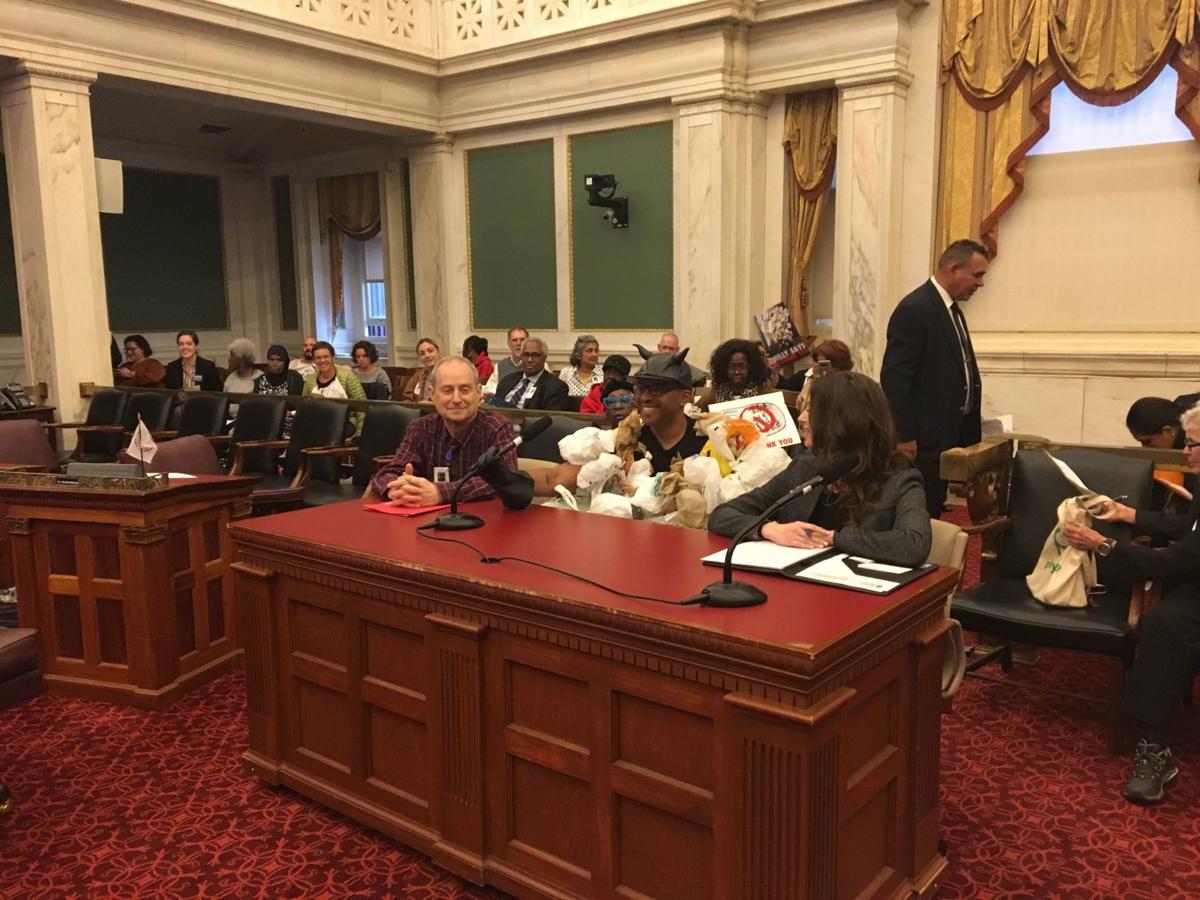 Philly Council Committee Moves Plastic Bag Ban To Final Vote But