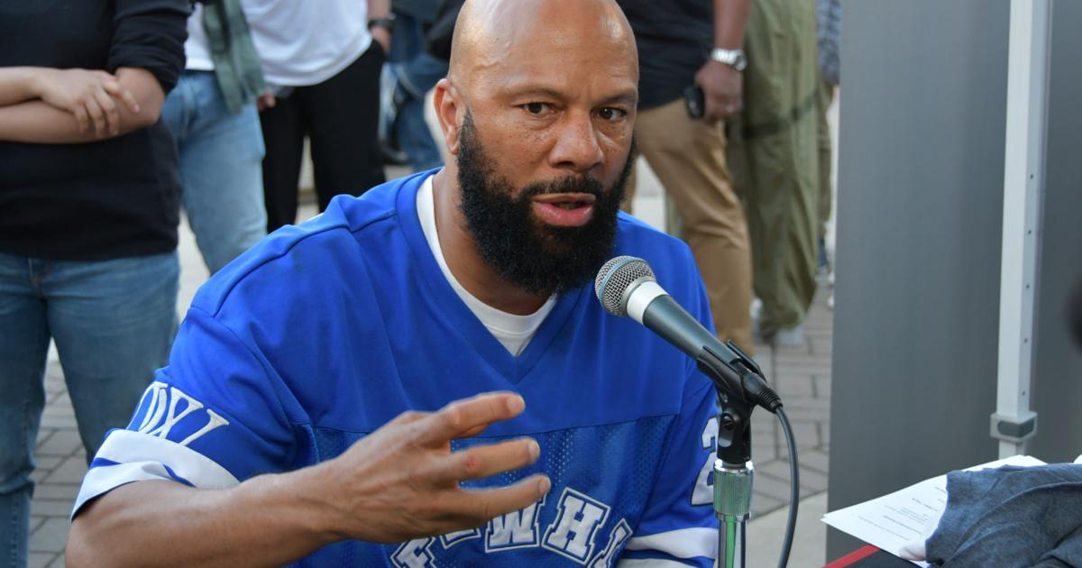 Rapper Common makes Philly appearance to raise youth voter awareness ...