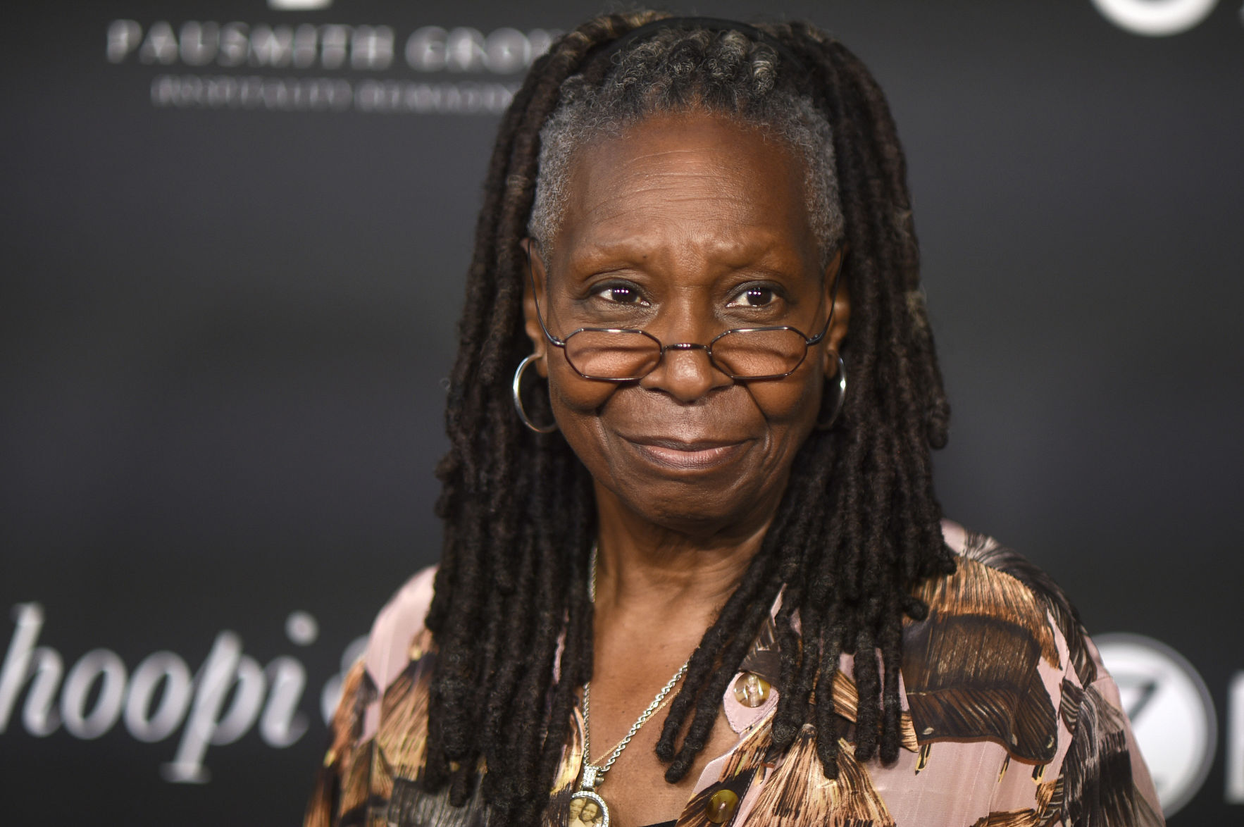 Whoopi Goldberg Plays The Baddie Onstage In 'Annie' This Holiday Season ...