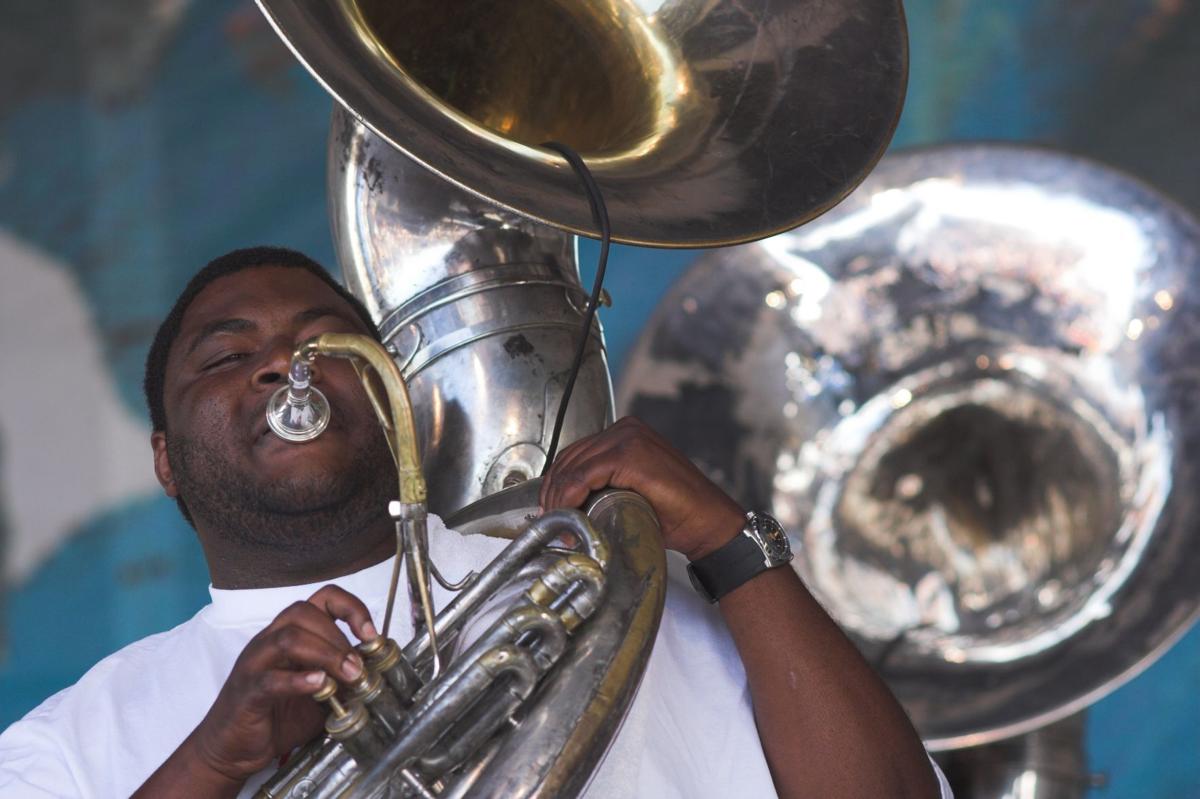 New Orleans Brass Bands: Through the Streets of the City