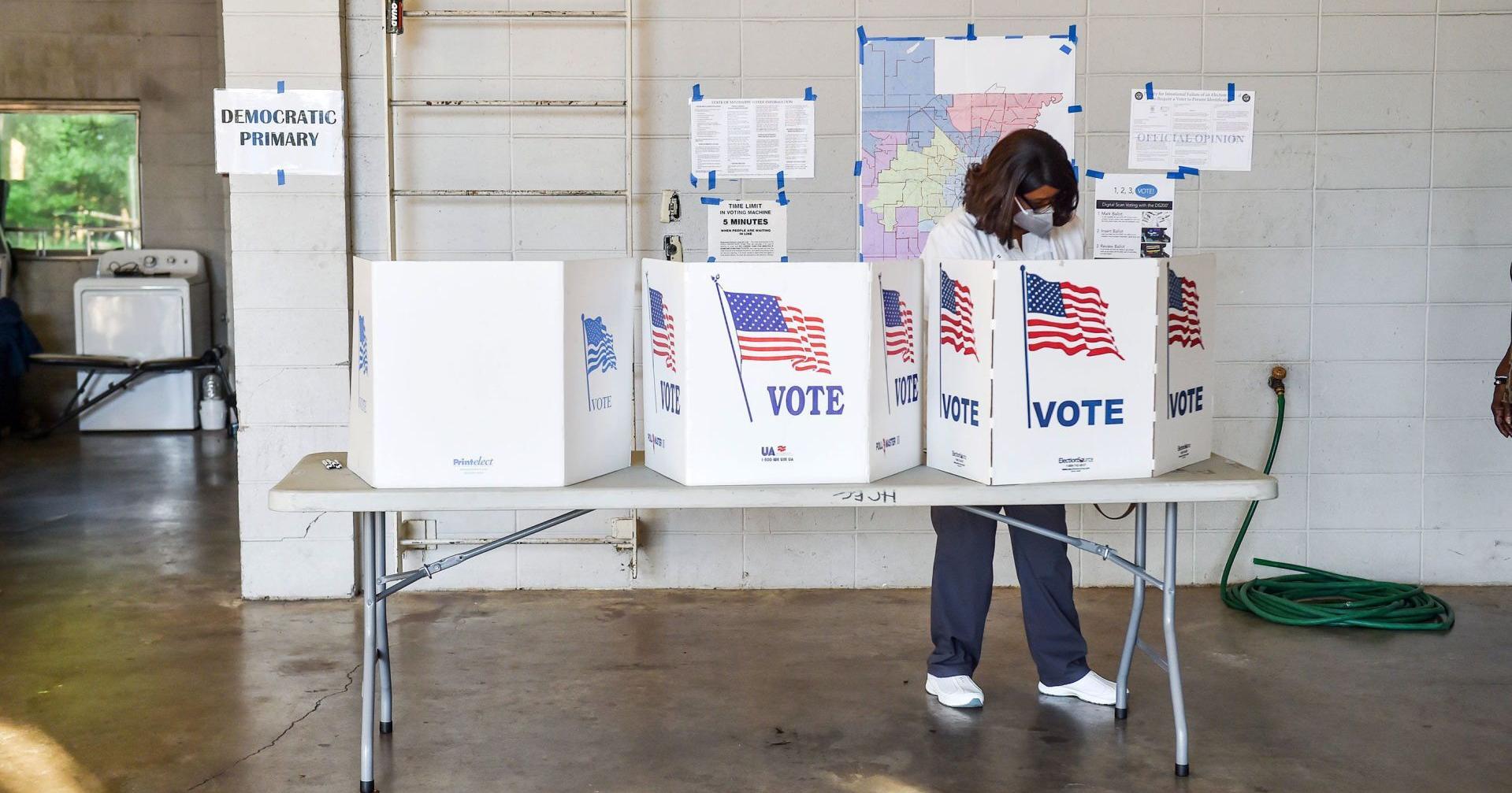 Supreme Court leaves in place Mississippi law that critics say disenfranchises Black voters - Vimarsana News