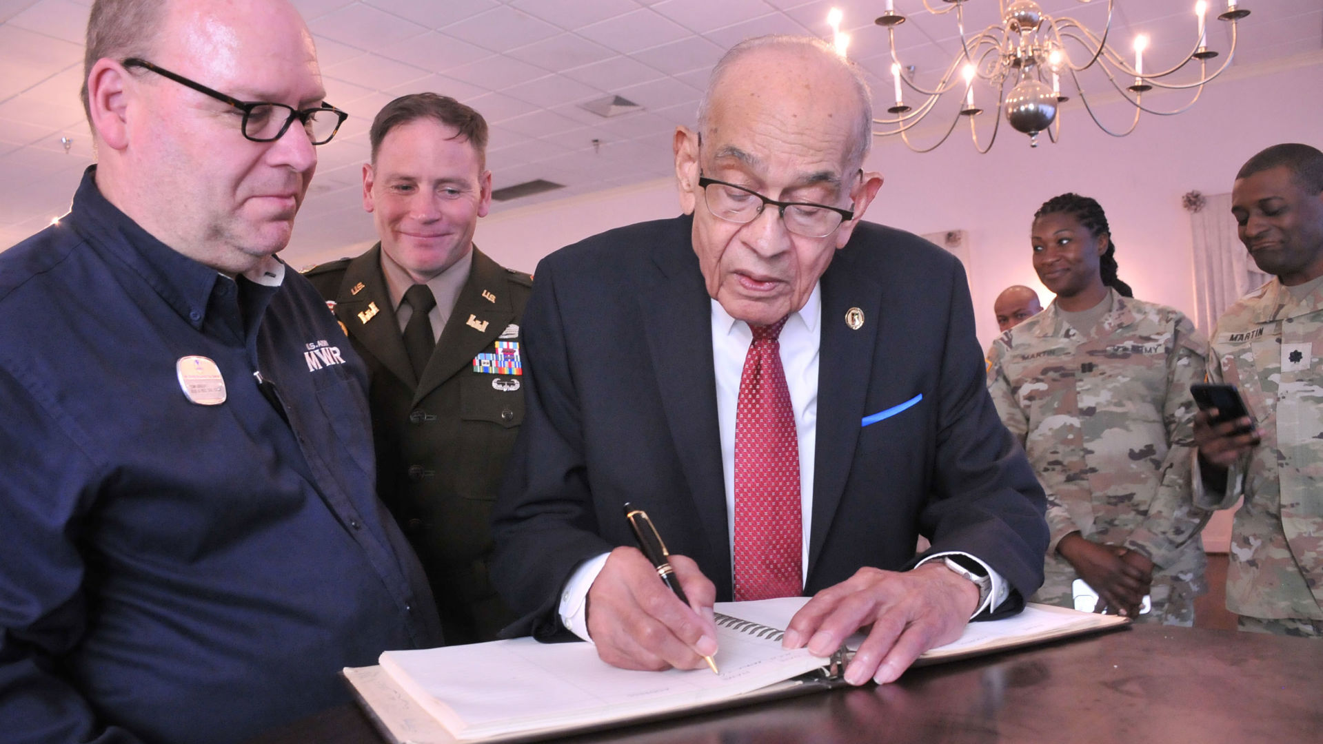 US Army Renames Fort Lee After 2 Pioneering Black Army Officers ...