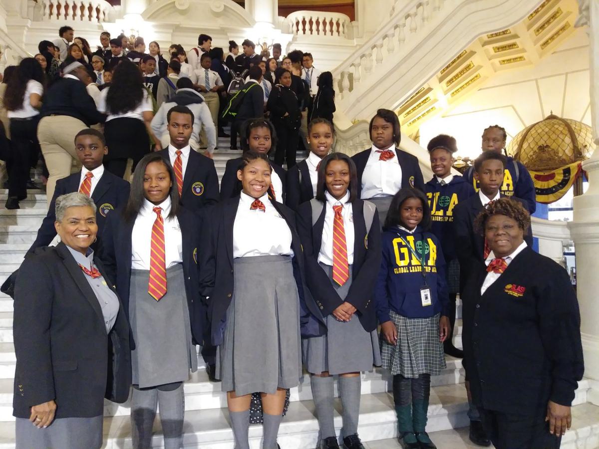 Charter school rally at Capitol draws hundreds | News | phillytrib.com