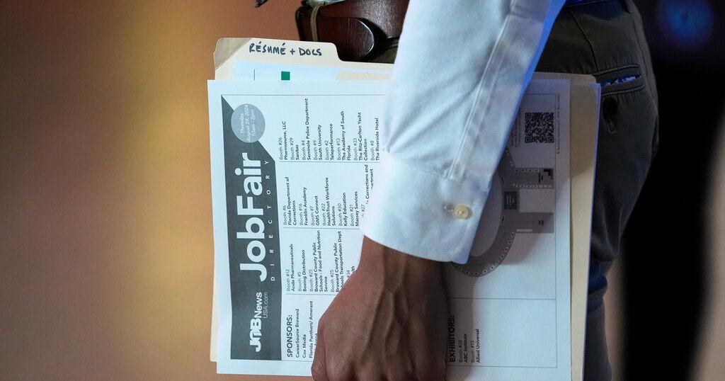 When looking for an office job in Philadelphia becomes a job