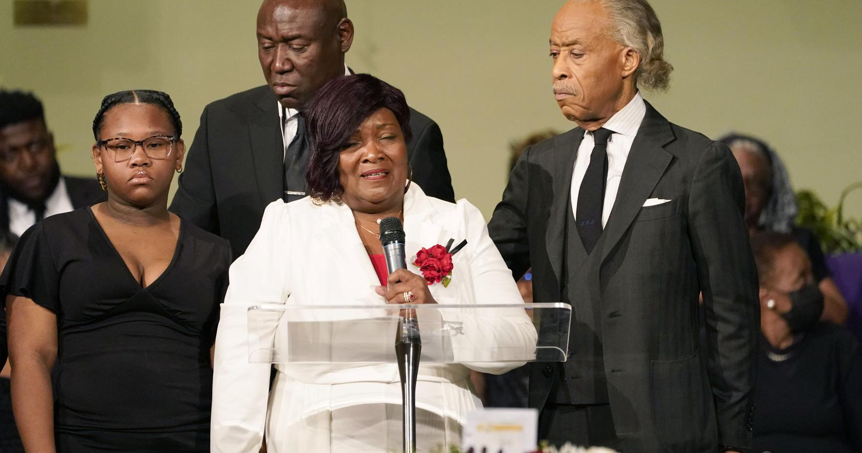 Sister of Mississippi man who died after police pulled him from car rejects lawsuit settlement - Vimarsana News