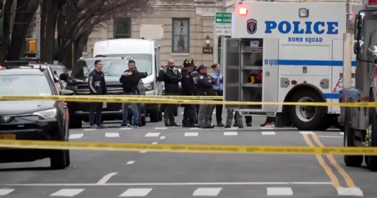 Men who brought explosives to NYC protest cited Islamic State as inspiration, complaint says