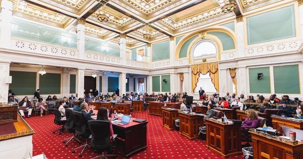 Council passes bill strengthening protections in Philadelphia for immigrant crime victims