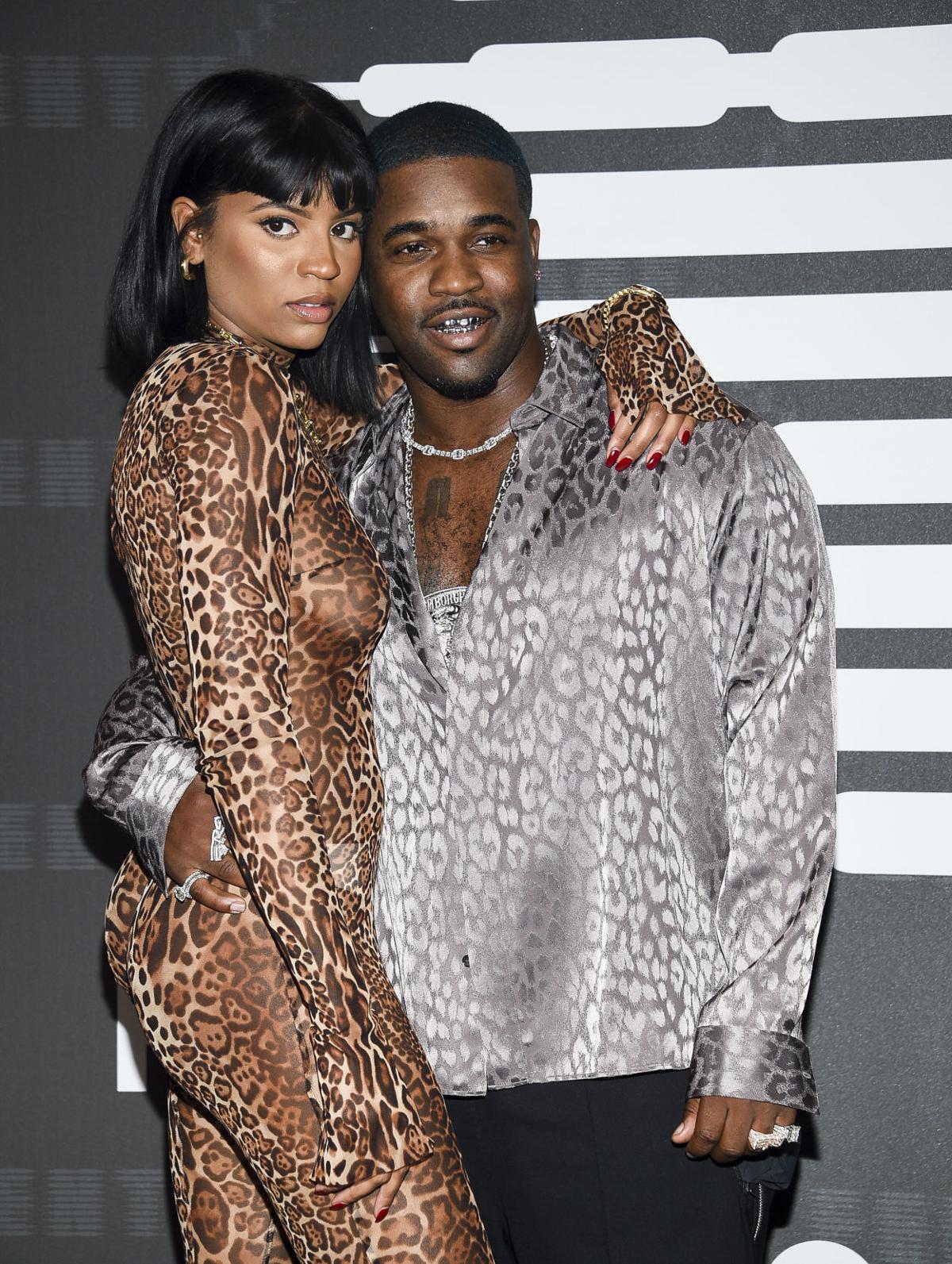Rihanna S Lingerie Fashion Show Brings Out The Stars Lifestyle Phillytrib Com