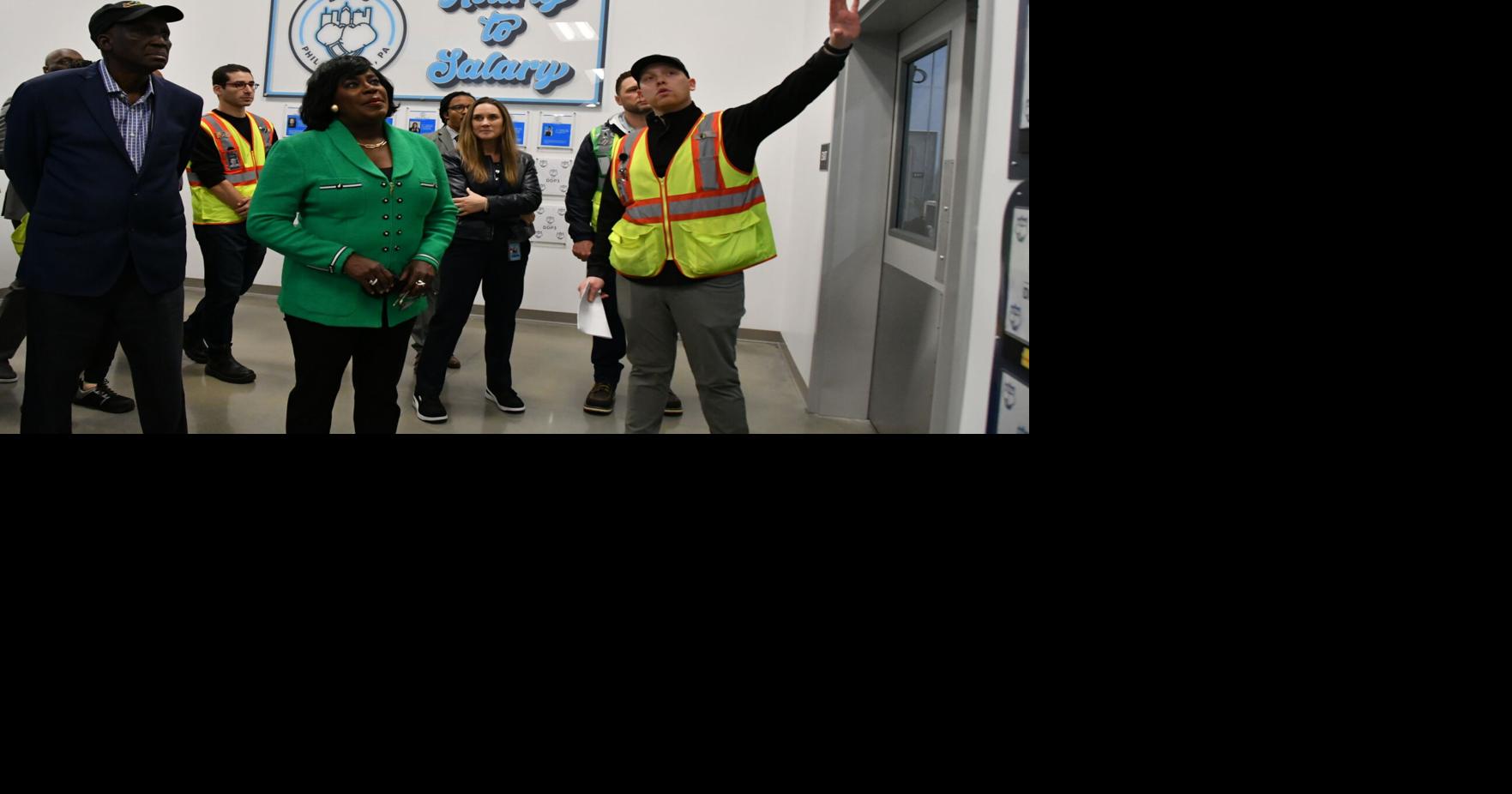 Mayor tours massive, new Amazon facility in Elmwood section of ...