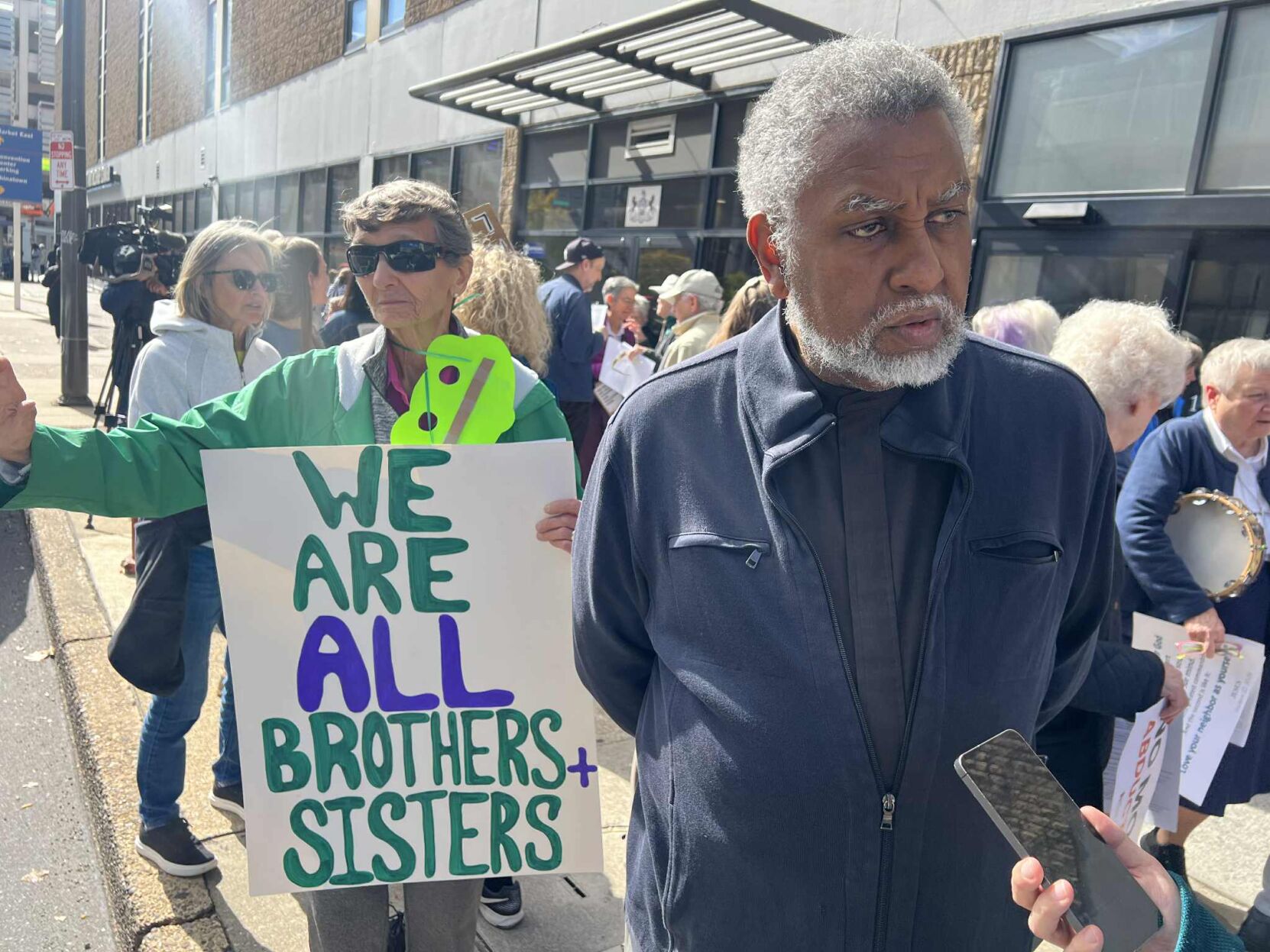 Prayer vigil outside Philly's ICE office demands end to 'abductions ...