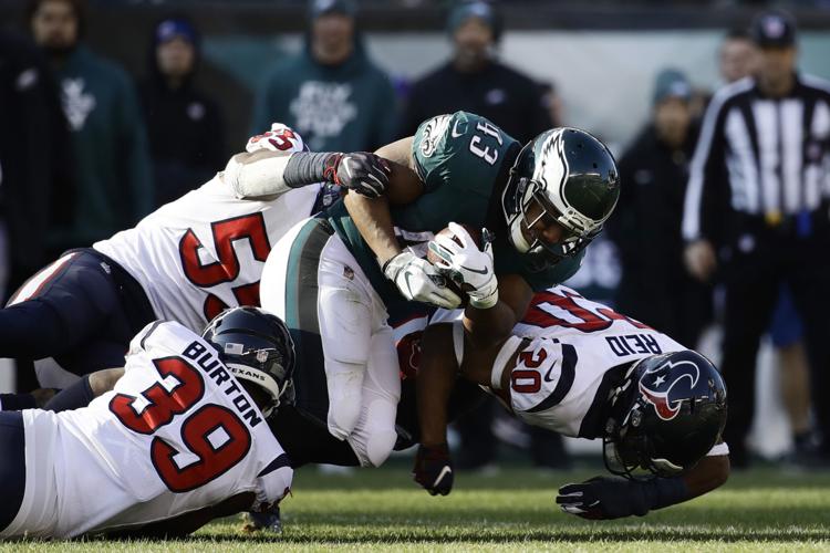 Daryl Bell Darren Sproles might not be ready to retire Daryl Bell
