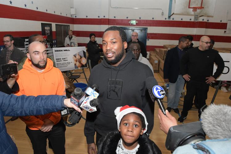 Meek Mill Hosts Holiday Toy Drive for Over 3,500 Philly Kids