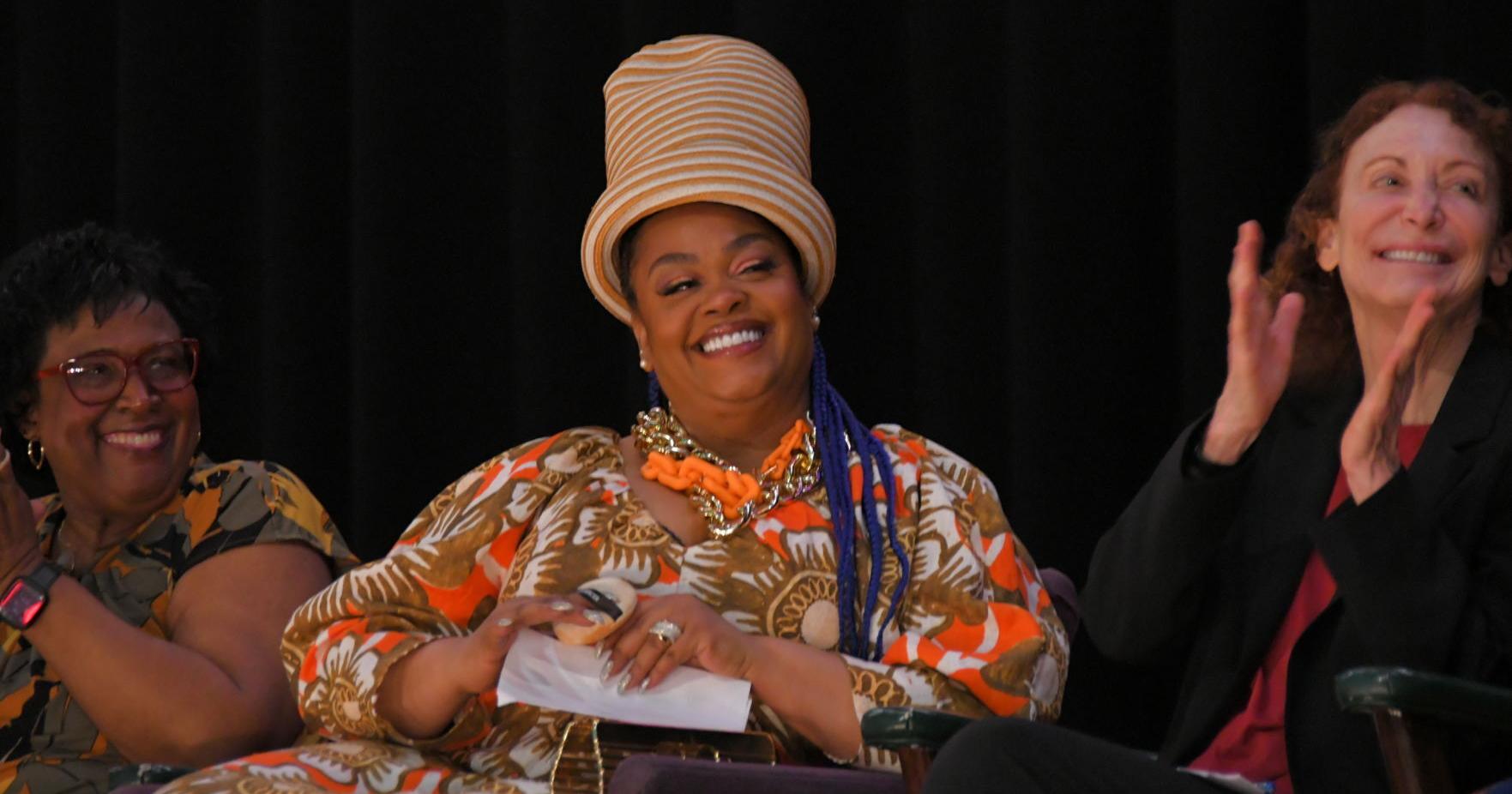 Singer Jill Scott returns to her high school for mural design unveiling - Vimarsana News