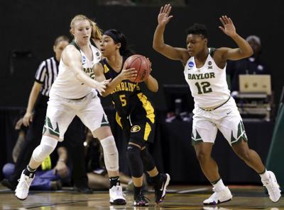 Notre Dame No 1 In Women S College Basketball Poll Sports