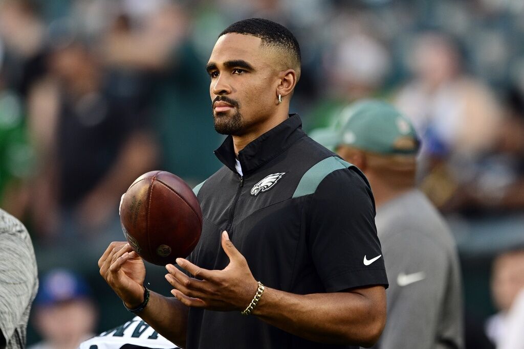 How Eagles quarterback Jalen Hurts is dismissing his doubters