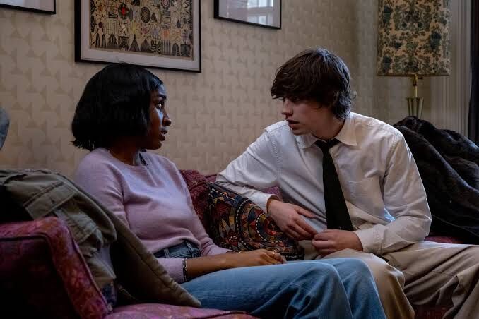 Disney's 'Ella McCay' mixes comedy with modern politics and family life ...