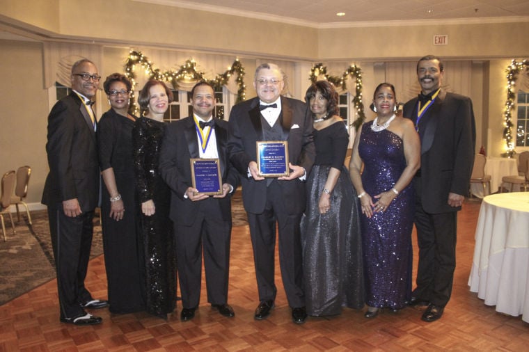 Ye Olde Philadelphia Club Gala Honors Police Commissioner Ramsey Lifestyle Phillytrib Com