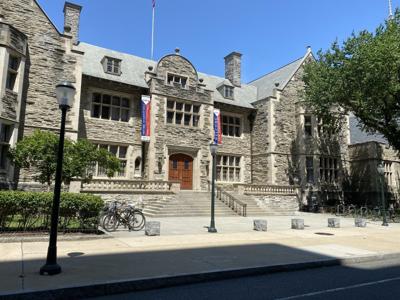 Penn faculty challenges trustees on payments to public schools