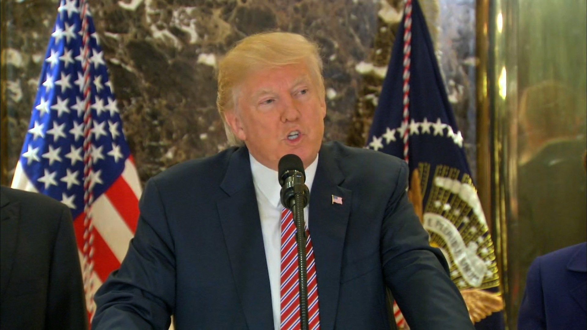 Markets are rolling over as Trump scraps his business council