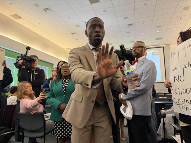 Philadelphia school board OKs plan to close 17 schools at chaotic ...