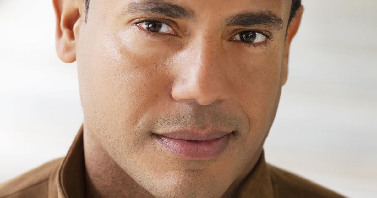 Michael Colbourne 'Les Miserables' actor couldn't be happier | The Arts | phillytrib.com
