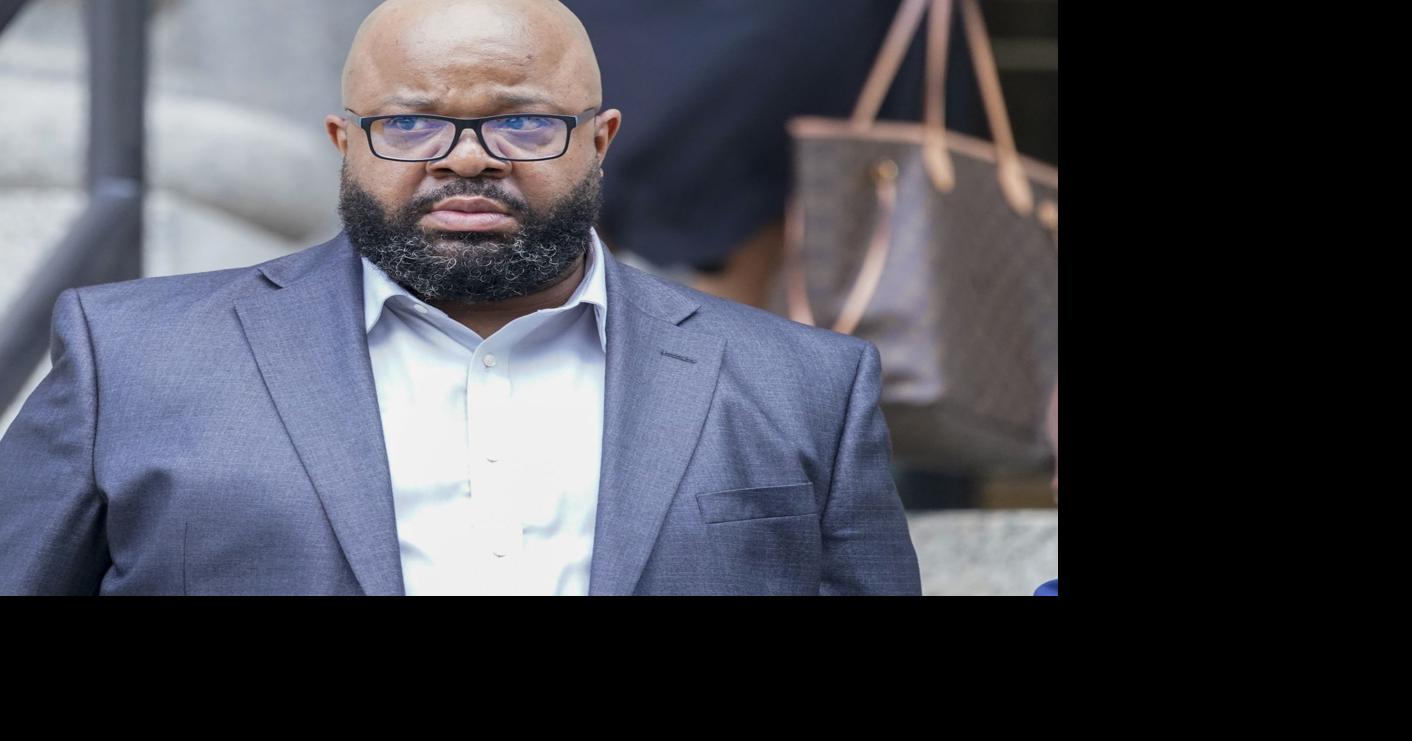 R. Kelly manager gets a year in prison for theater threat | Across ...