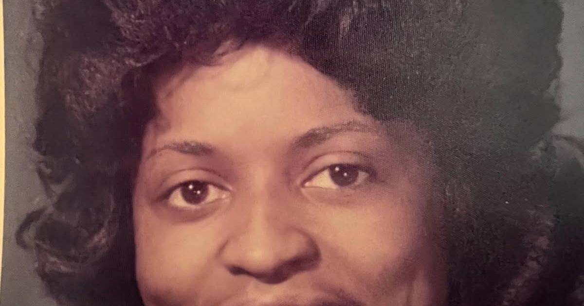 Aida J. BurrowsCollins, educator and community organizer, dies at 82