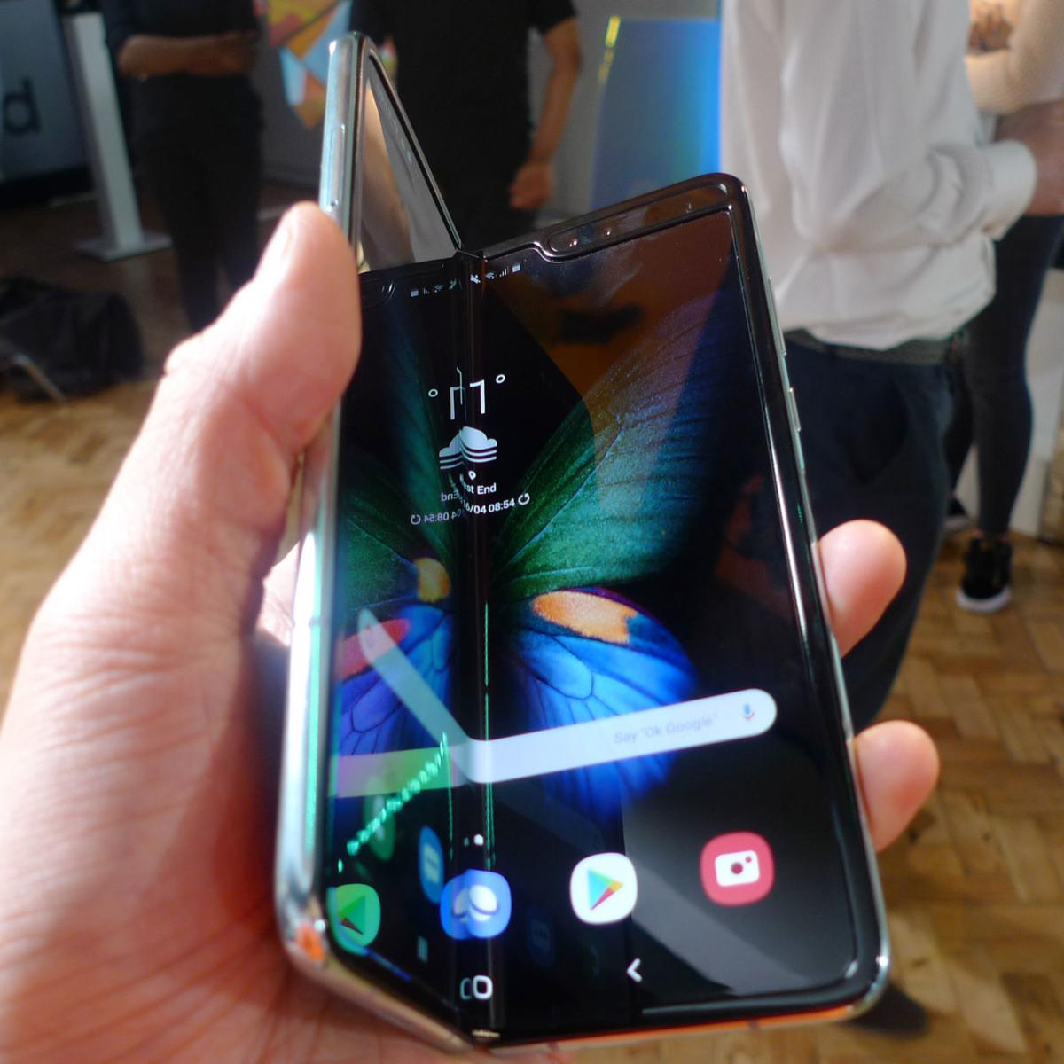 samsung galaxy fold jarir