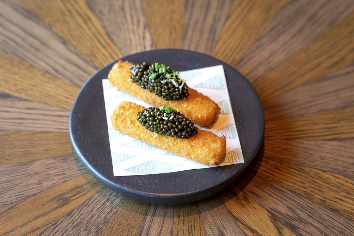 Once A Bowling Alley Snack Mozzarella Sticks Are Having A Resurgence Lifestyle Phillytrib Com