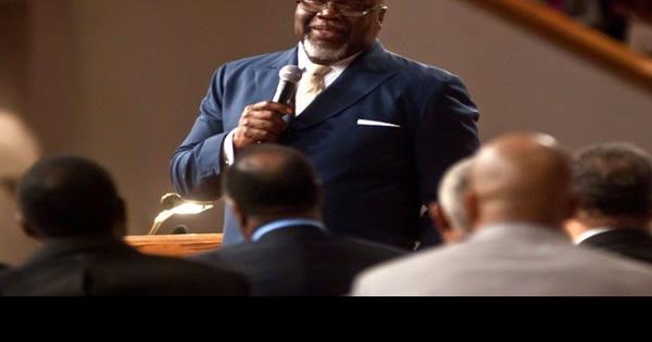 T D Jakes Message Of Forgiveness Resonates Religion Phillytrib Com