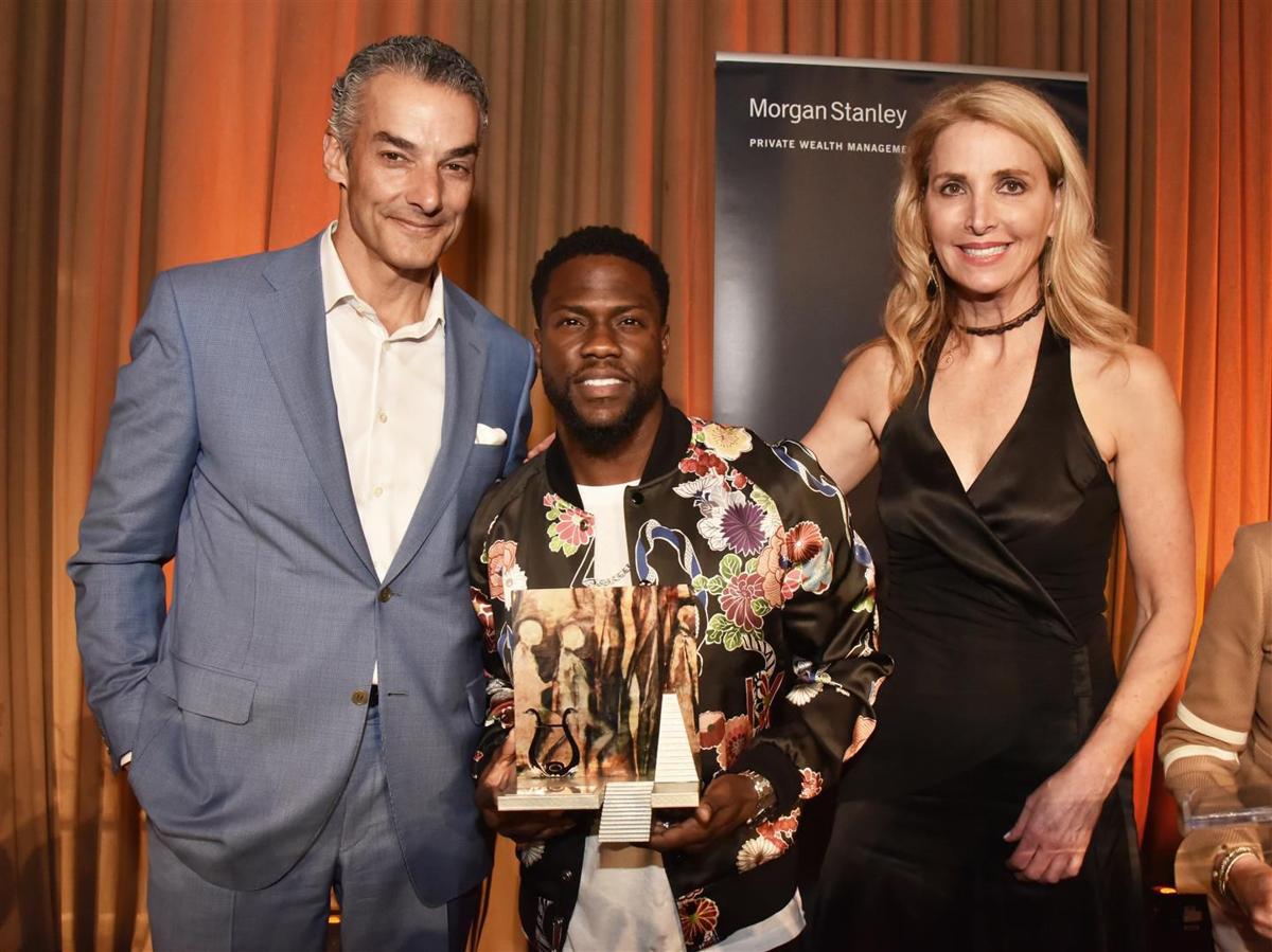 Philly Native Kevin Hart Receives Arts Business Award News