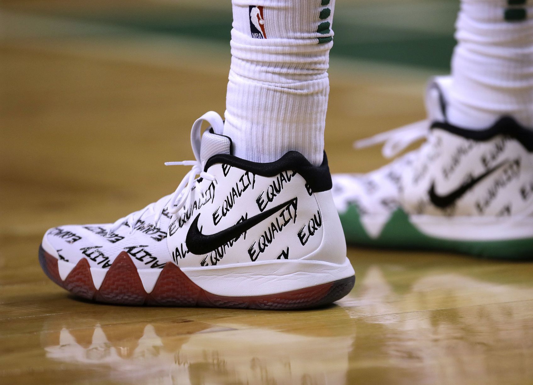 lebron james martin luther king shoes