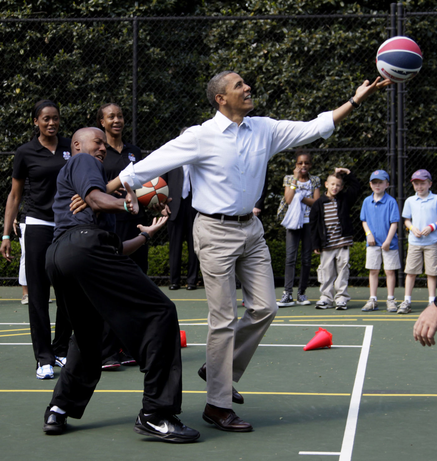 obama basketball shoes
