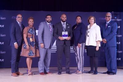 Lincoln S Darrell Mosley Named Ciaa Women S Basketball Coach Of