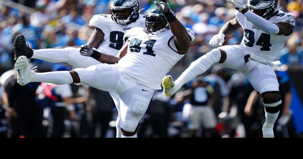 Eagles' 21-18 comeback win typifies team's 'Dawg Mentality' | Football ...
