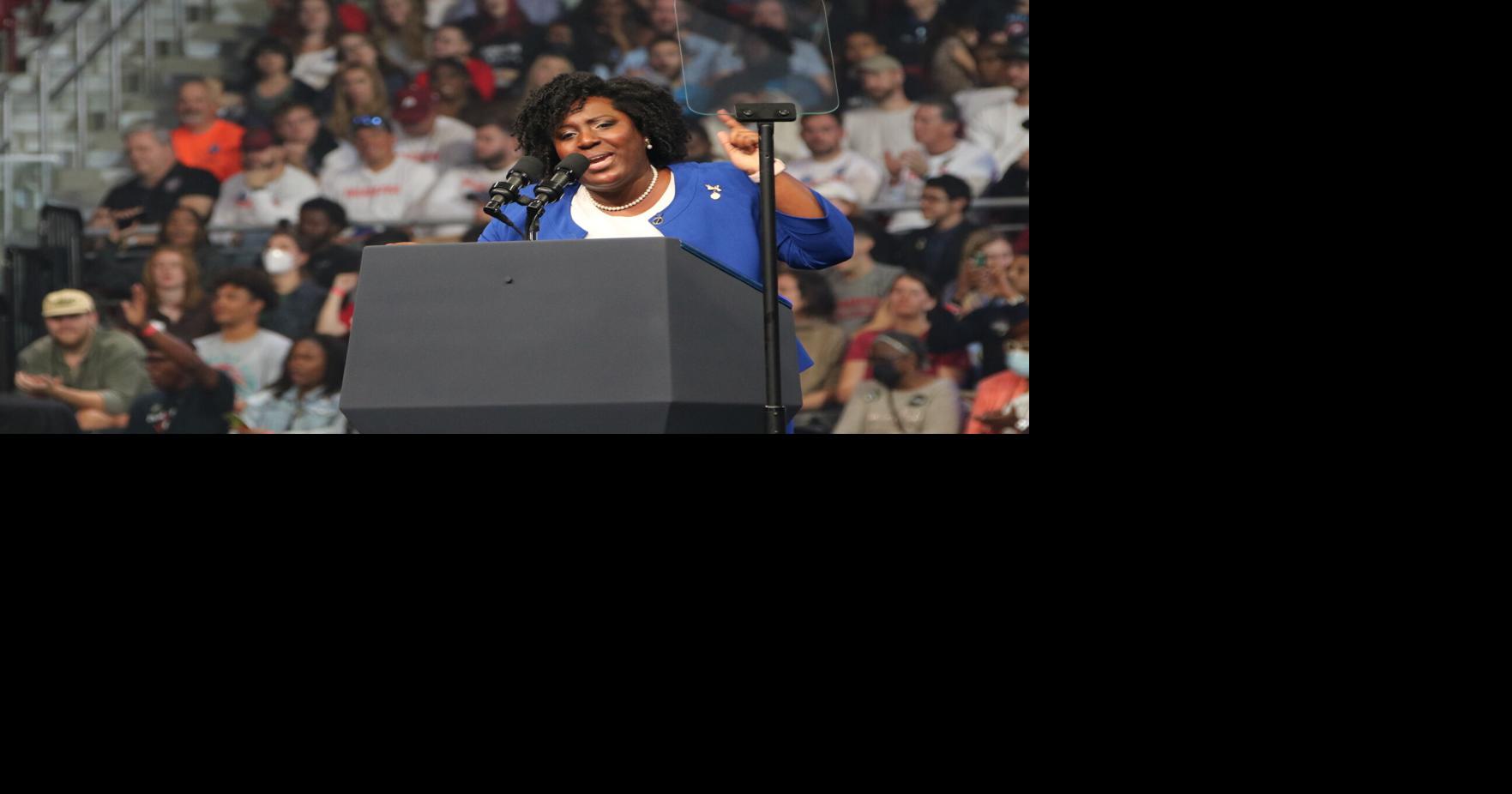 Gallery: Democrats rally thousands in Philly ahead of Election Day ...