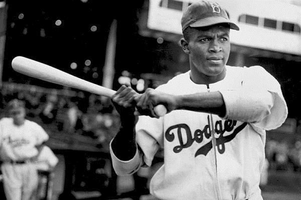 Dodgers Stadium Honors Jackie Robinson with Statue – Los Angeles Sentinel