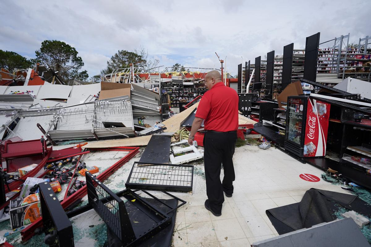 Laura Thrashes Louisiana But Damage Is Less Than Predicted Phillytrib Com