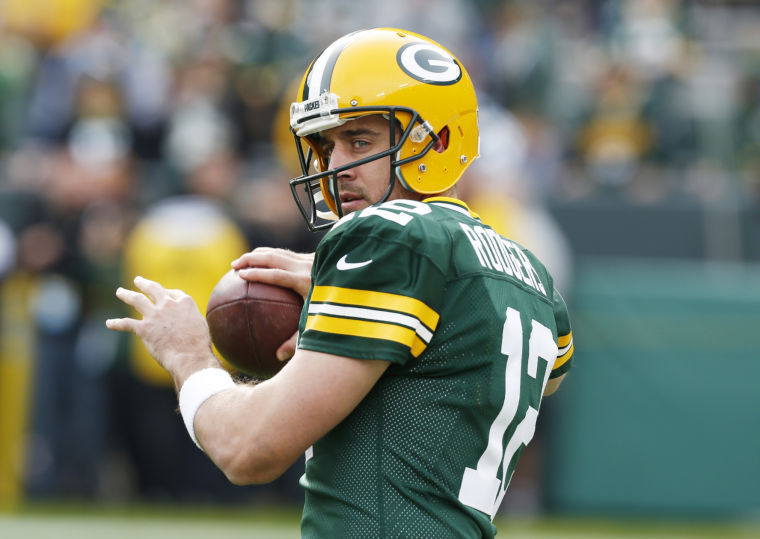 Packers: Aaron Rodgers limited in practice; starter decision