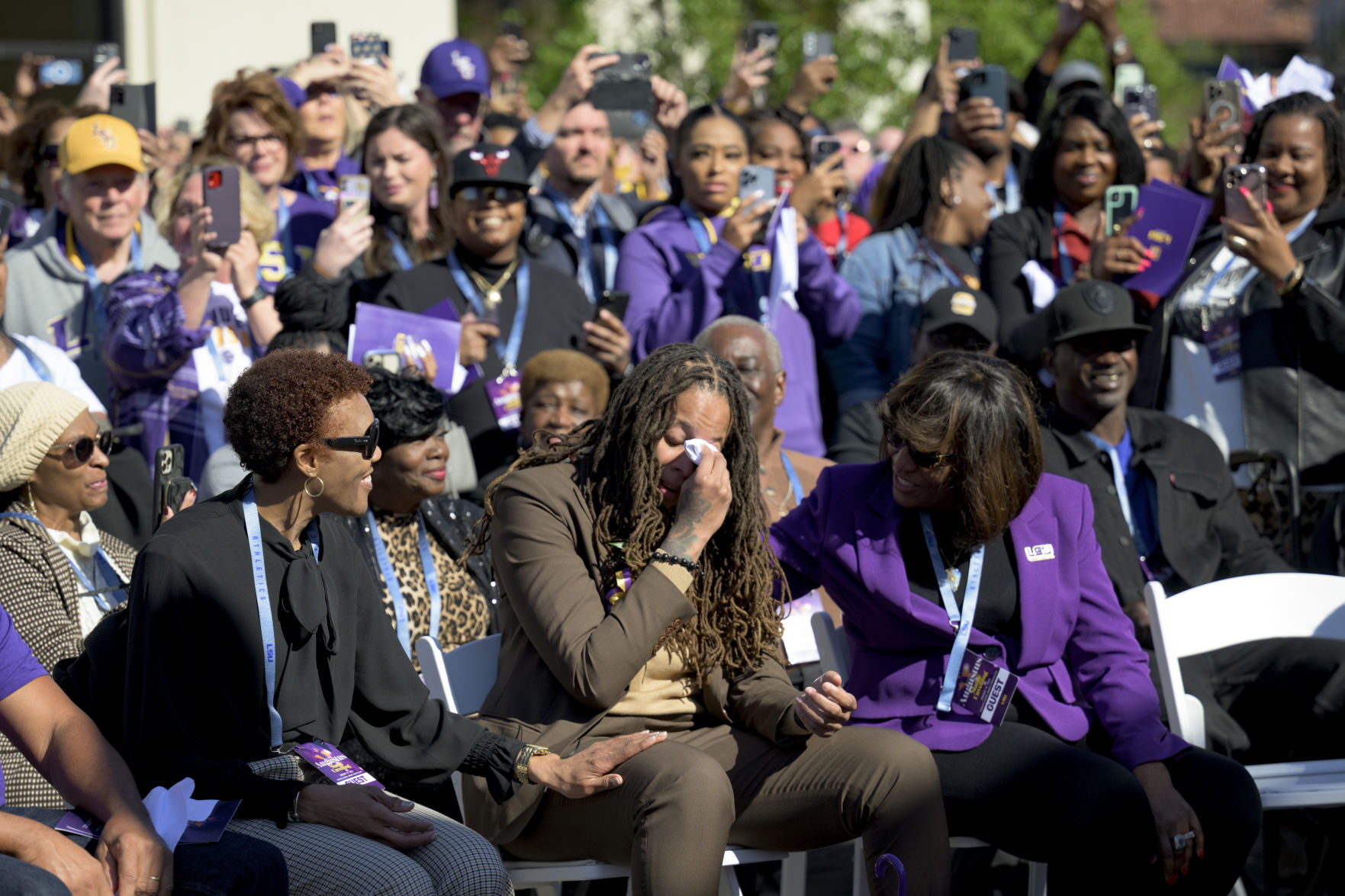 Augustus Is 1st Female Athlete With Statue On LSU Campus | Sports ...