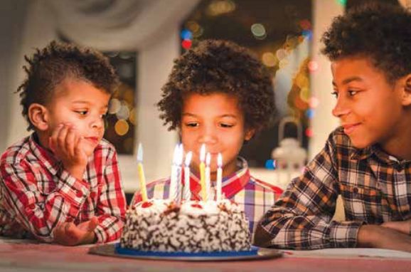 The Best Part of Childhood Birthday Parties Is Back—and Even as