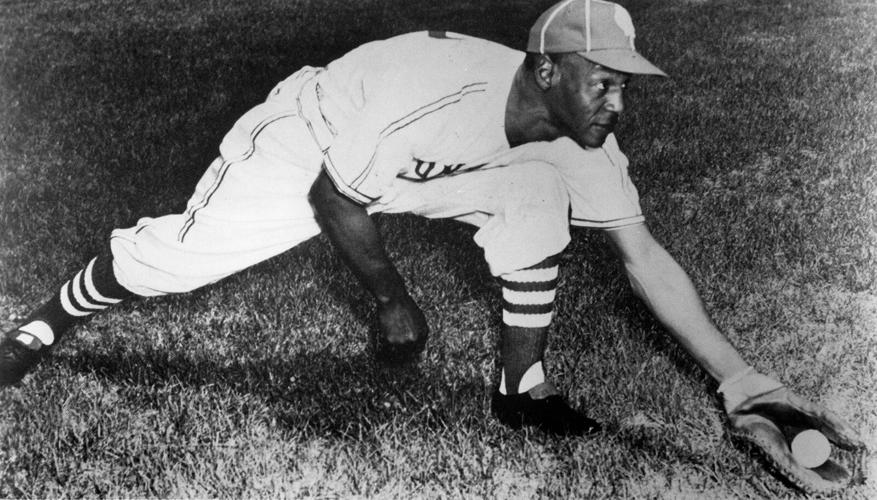 47 Cleveland Indians Satchel Paige Photos & High Res Pictures - Getty Images