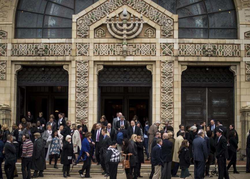 Pastor of Charleston church where 2015 massacre occurred comes to Pittsburgh to console