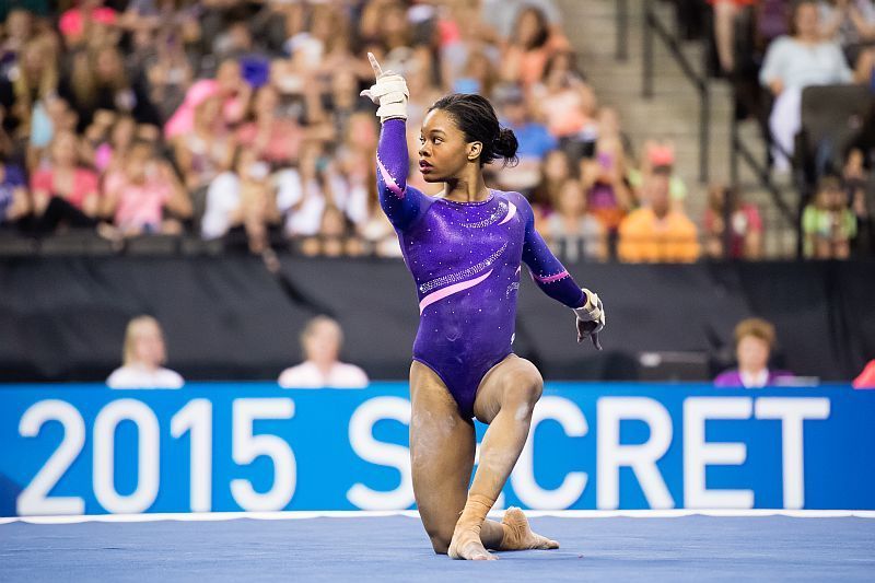 Gabby Douglas Simone Biles Vie For 2015 U S Gymnastics