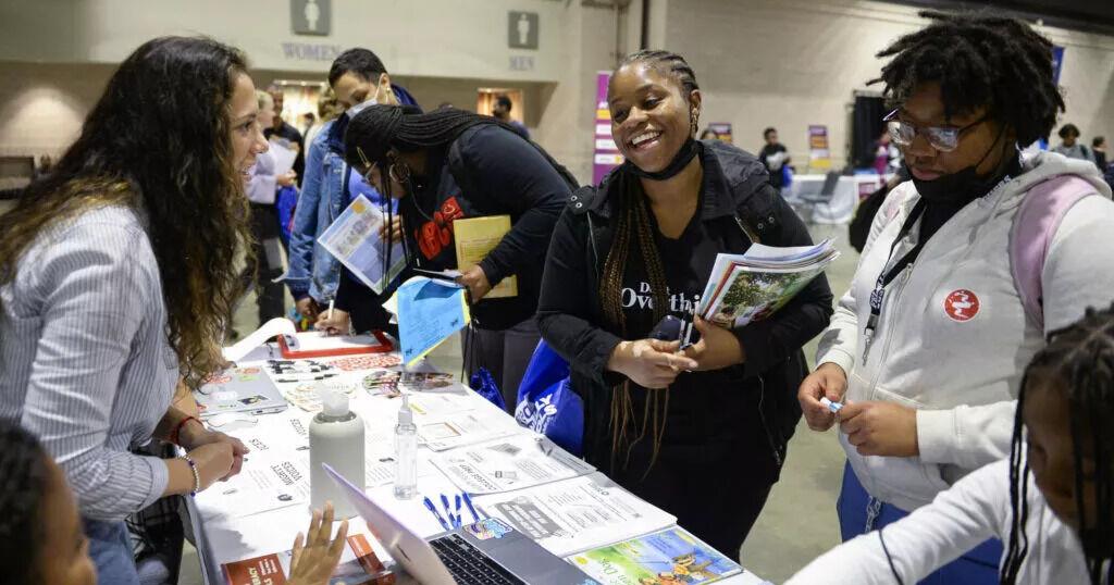 Philadelphia families scramble through delayed high school selection process