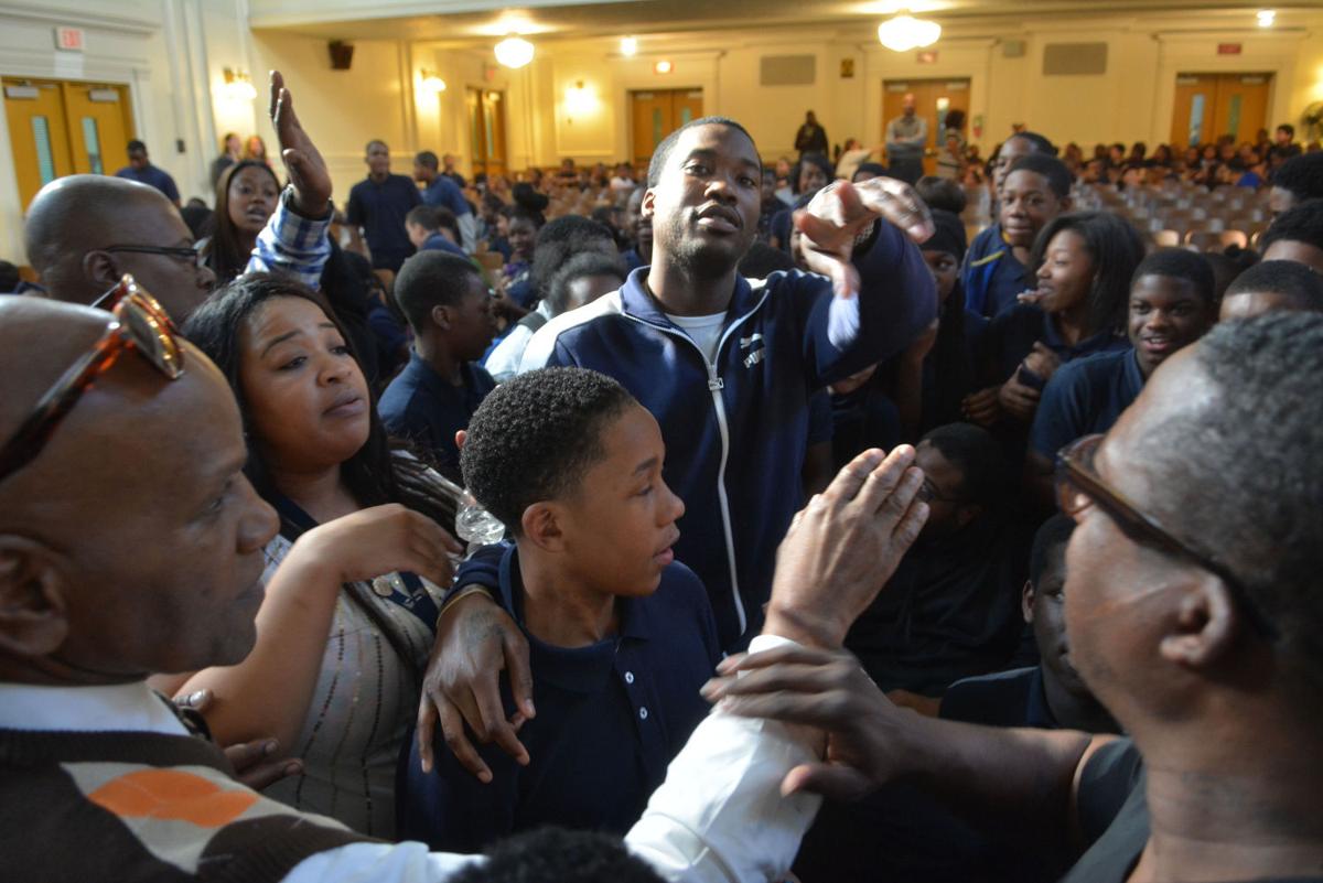 meek-mill-visits-universal-vare-charter-school-entertainment