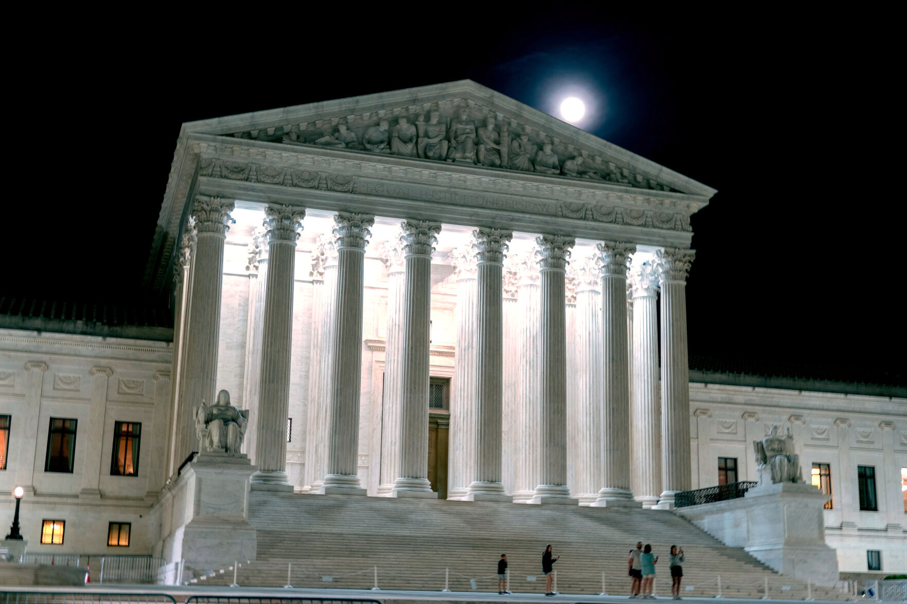 Supreme Court casts doubt on Trump's bid to limit birthright ...